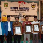 Pemberian KNPI Award Kepada 10 Tokoh Kepeloporan Pemuda Sangat Aspiratif