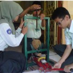 Siswa Kelas I SMP Ciptakan Alat untuk Membelah Durian