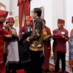 Jokowi: Negara Hadir & Akui Hak Masyarakat Adat dalam Pengelolaan Hutan