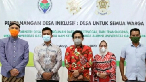 Mendes PDTT Abdul Halim Iskandar beserta jajarannya saat menghadiri pencanangan Desa Inklusif di Desa Jatisobo, Kabupaten Sukoharjo, Jawa Tengah, Kamis (19/11/2020).
