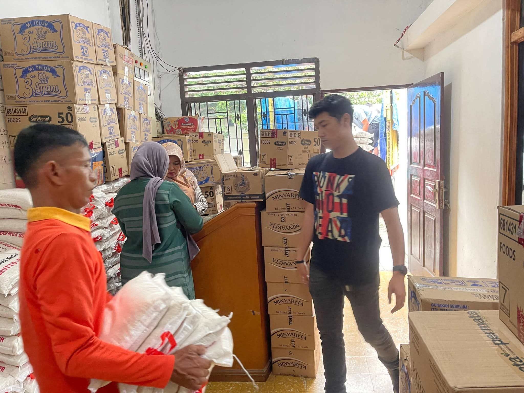 Distribusi Bantuan Kemanusiaan untuk Korban Banjir dan Longsor di Tapanuli Utara, BITRA dan YAPPIKA Salurkan 400 Paket Bantuan