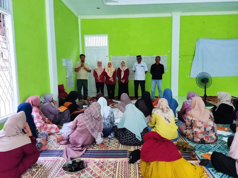 FGD Bank Sampah Dorong Masyarakat Gampong Jambo Papeun Lebih Peduli Lingkungan