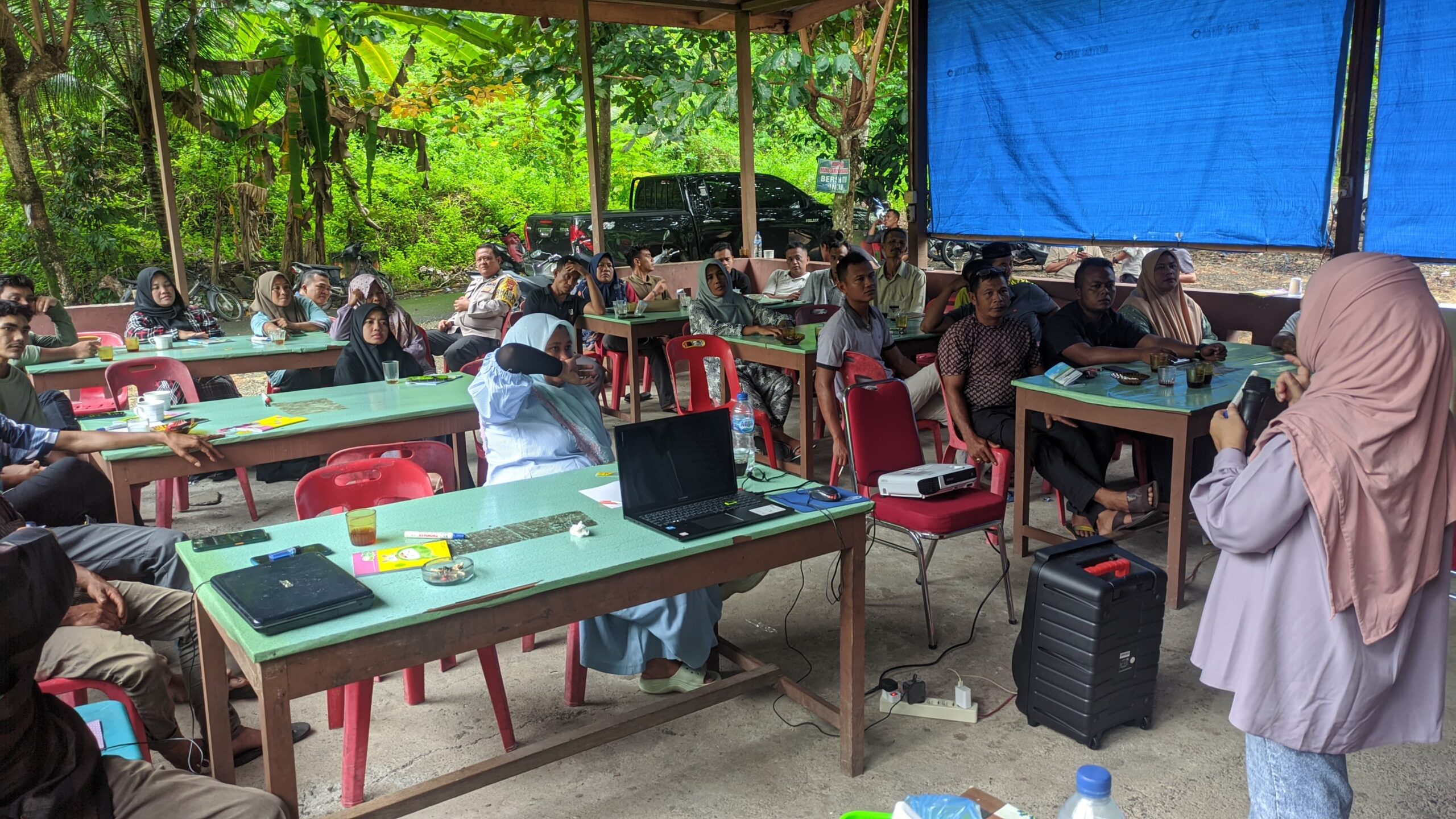 Pelatihan Penyusunan Perdes di Desa Jambo Papeun Berlangsung Sukses